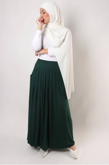 Long skirt with pockets