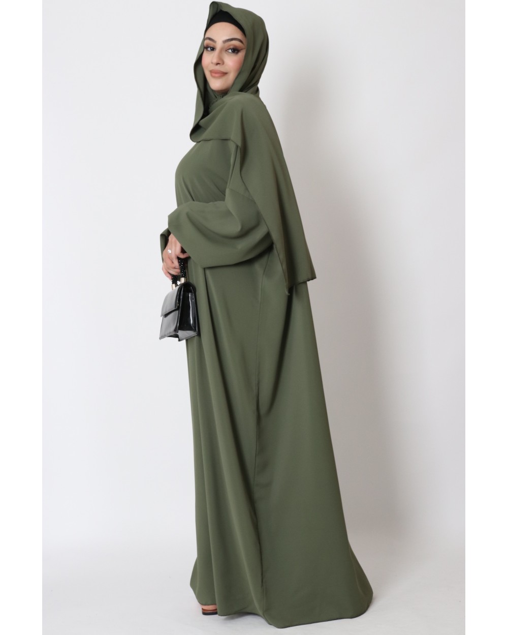 Abaya hijab online intégré