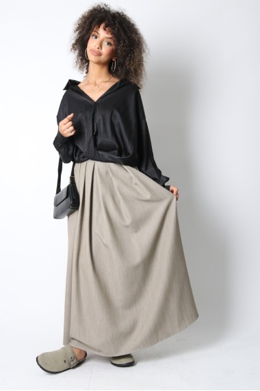 Elegant skirt with flared...